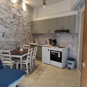 sofias-cute-house.hotels-of-thessaloniki.com/