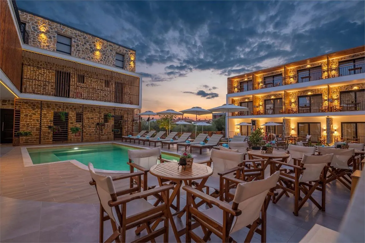 **** Hotel de apartamente Dandelion Suites Nikiti  Grecia